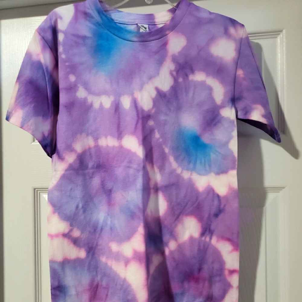 New custom tye dye tshirt